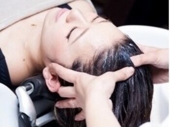 アフィックスヘア 葛西店(affix hair)の写真/その日の体調や気分に合わせてお好きなアロマの香りをチョイス！アロマの香りにつつまれて極上のヘッドスパ