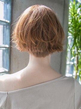 リリアン 青山(relian) ショートボブ