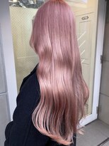 キラ 原宿(KILLA)&nbsp;ピンクカラー/くびれヘア/デザインカラー/ツートンカラー
