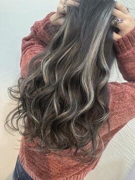 ラビス 浦和(Lovis) 魅力倍増カール/セミディ/シアーカラー/ダークアッシュ/姫カット