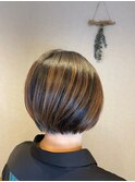 ミニボブ×ハイライトカラー