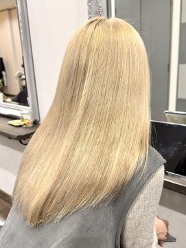 アンダーバーホワイト 広島 並木店(_WHITE) ホワイトベージュ/ケアブリーチ/ジェルカラー