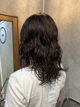 エン(en.) ♪高めの位置からかけるウルフパーマスタイル