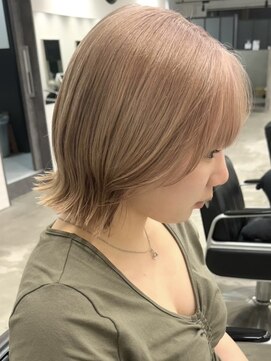 イワッシュ 大和駅店(IwAsh) レイヤーカット/ミルクティーグレージュ/ダブルカラー/ショート