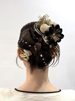 ウタシロイロ(uta shiroiro)&nbsp;成人式ヘアセット