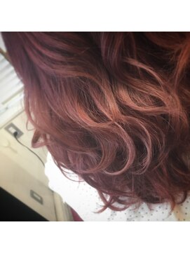 エーアイ 千石 巣鴨 白山店(Ai HAIR) 上品レッド