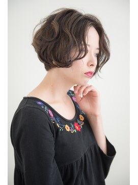 ワン 大船(ONE006) マッシュ/くびれヘア/ビタミンカラー/メルティーカラー/大船駅