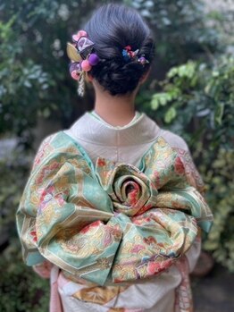 ヘアーデザイン アクリ(HAIR DESIGN ACRI)の写真/お客様の雰囲気に合わせて、似合う着付け＆ヘアをご提案します☆お友達同士のご来店・早朝時間外予約もOK♪