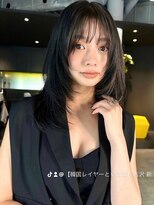 シティ(CITY) ブルーブラック レイヤーカット 韓国ヘア