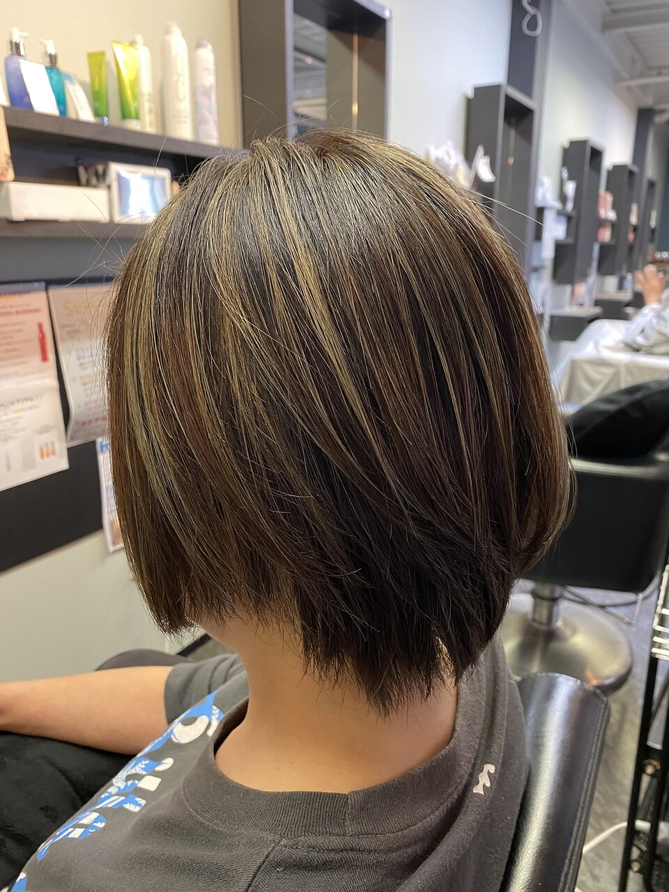 ショートボブ ハイライト ミルクティーベージュ：L213626757