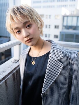 ミリィ 四日市(mily) ケアブリーチ×ショートボブ@yaya