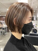 表参道白髪ぼかしハイライトカラー白髪染めレイヤーカット40代