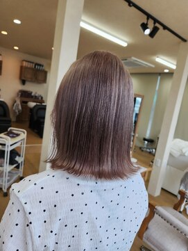 ミラシィ 成田(Mirashy) ハイライトカラーミルクティーベージュレイヤーカット