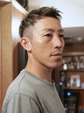 ダウバーバーショップ 表参道(DAU BARBER SHOP) 理容室 メンズショート 30代メンズ フェードカット バーバー
