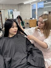 5. Q. 黒染めやセルフカラー履歴、クセや細毛でも“失敗された経験”があるのですが大丈夫ですか？