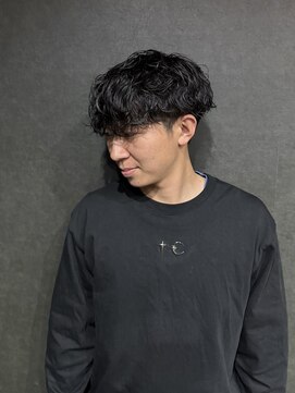 レマン バイ ノイル(Les Mains by Noil) 波巻きパーマ