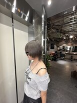 レイブンズ(Ravens)&nbsp;ウルフカット/グレージュ
