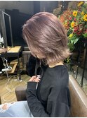 レイヤーボブ　ピンクベージュ  レイヤーカット　ケアブリーチ