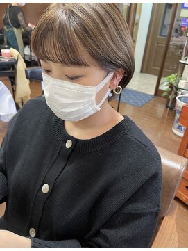 ピノリコ Hair&make pinorico ハイライトで色素薄めのカラーにしたい！透明感ベージュ