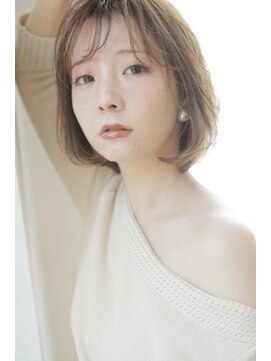 ブロンド 町田(BLONDE) シルキーベージュ_ヌーディベージュ_内巻きワンカール