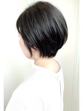 ステアケース 武蔵小杉店(stair:case) 大人ショート/耳かけ/襟足短め/前髪あり/20代30代40代50代