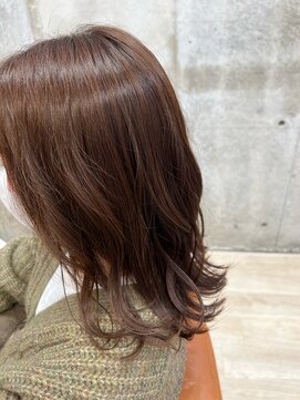 コージー(Kozy) シアーベージュ/ミディアムヘア/巻き髪