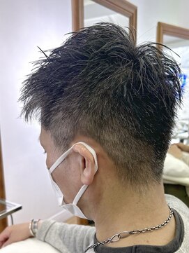 ヘッズ 本八幡店(HEADS) MEN'S HAIR センターパート ツイストスパイラル コンマヘア