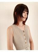 ミディアムウルフ インナーカラー 顔周りレイヤー 前髪表参道