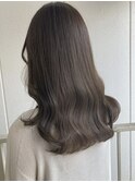 オリーブベージュ カーキベージュ ゆる巻きセミロング