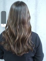 マリアナ(Mariana)&nbsp;ハイライトショートヘアレイヤーカットダブルカラー