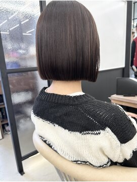 サンド 大阪梅田(sand) ショートボブ/シースルーバング/イヤリングカラー/大人ボブ