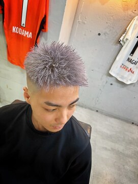 メンズ ラピス(Men's Lapis) 短髪　フェードカット　スキンフェード　アップバング