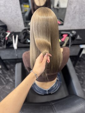 アンダーバーマッティーナ(UNDRvr mattina) 水素カラー　ブロンドベージュ