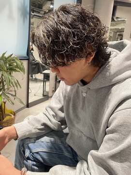ネクストネオ 静岡(NEXT NEO) 【櫻田】サーフカール　波巻きパーマ　ハイライト　メンズパーマ