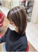 大人ハイライト×ベージュで魅せる上品ヘア