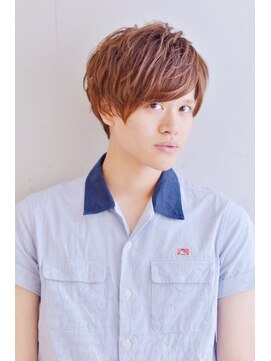 ファミーユ(famille) famille・束感大人韓国マッシュ