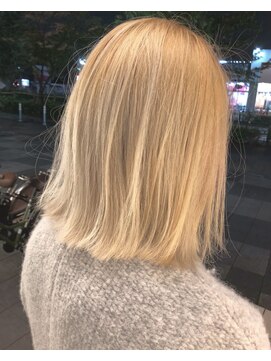 ルララドゥ 【ララドゥ】外国人風ハイライトブロンド