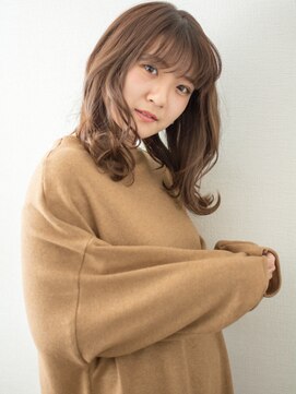 ノイン(noine) 春に着る、女の子にとっての「都合のいい服」