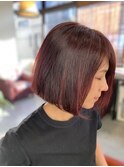 赤いボブ
