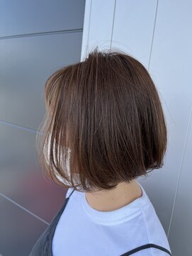 エミタス 宮街道(Emitas.) 小顔にみえるコンパクトミニボブ