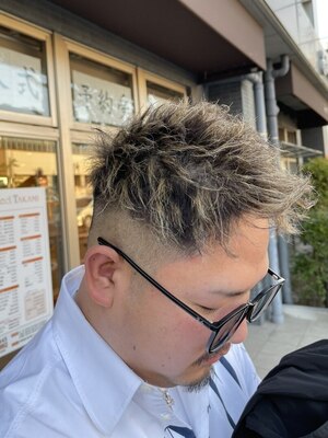 イマドキメンズはヘアだけじゃものたりない!!頭の先から爪の先までトータルでケアするならselectにお任せ☆