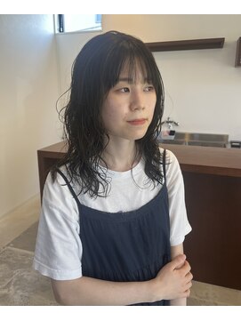 ビーヒアナウ 野々市市役所前店(BE HERE NOW N゜04) ミディアムパーマ