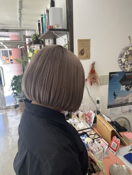 シュシュグラティ(chou chou Gratiii) 髪質改善カラー