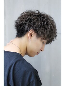 リップス レイ ギンザ(LIPPS Ray GINZA) ソフトツイストソフトツーブロック無造作マッシュグレー