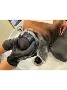 ナノバブル（marbb）で頭皮も髪もデトックス♪頭皮の汚れや疲れをスッキリ落とし、頭皮環境を改善。