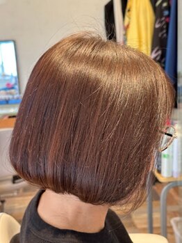 サロンドヨシミ(Salon de yoshimi)の写真/気になる白髪も自然にカバー！お客様それぞれの個性を大切に、トレンドを取り入れたカラーリングで満足度◎