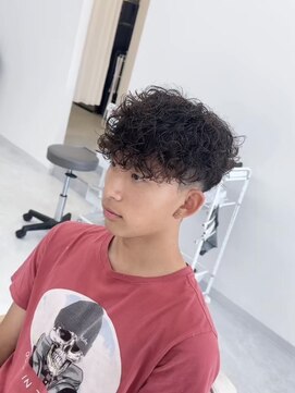 アビー ランシェル(ABEY LENCIEL) スペインカール/刈り上げマッシュ