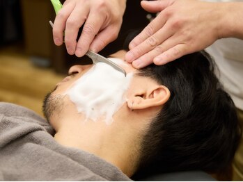 ヘア アン ナチュラ(hair an natura)の写真/【シェービングも出来る次世代型メンズサロン】顔・髪・眉全て整う!高い技術に定評有◎オイルマッサージ付!