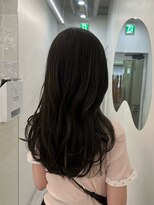 ローウェ 渋谷(Louwe)&nbsp;暗めオリーブグレージュ【Louwe 渋谷 mitsuki】