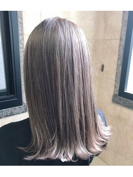 ラべリー 池袋(LOVELEY) 【 LOVELEY 】ナチュラルロング×ラベンダーベージュ